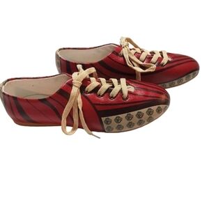 🔵BOGO FREE🔵 Goby Lace Up Flat Shoe Sz 6 Animal Print Floral Design